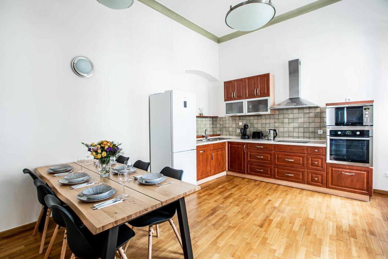 New Stylish 3 Suites Bedrooms Apt In Mala Strana - N2Nd Prag Eksteriør billede