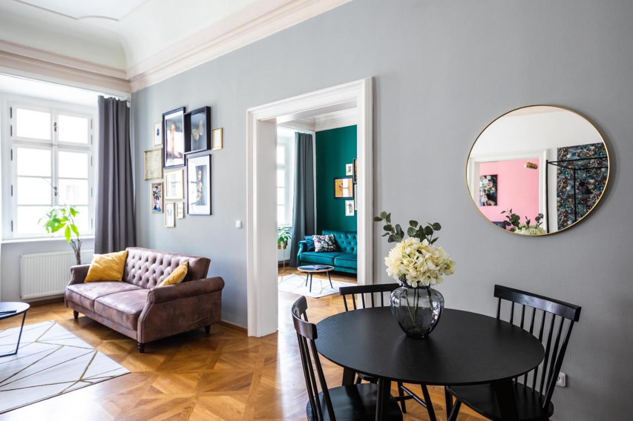 New Stylish 3 Suites Bedrooms Apt In Mala Strana - N2Nd Prag Eksteriør billede
