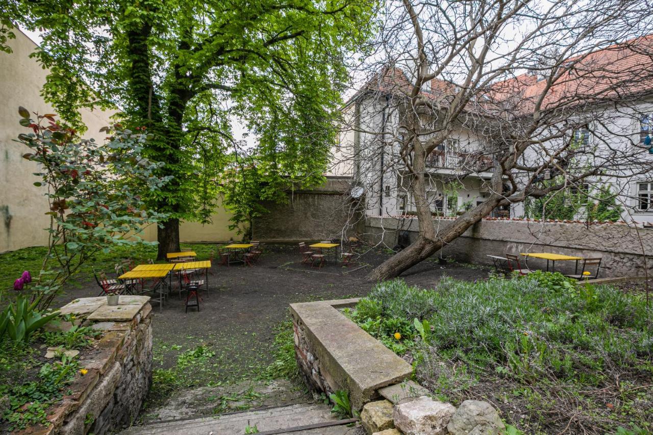 New Stylish 3 Suites Bedrooms Apt In Mala Strana - N2Nd Prag Eksteriør billede